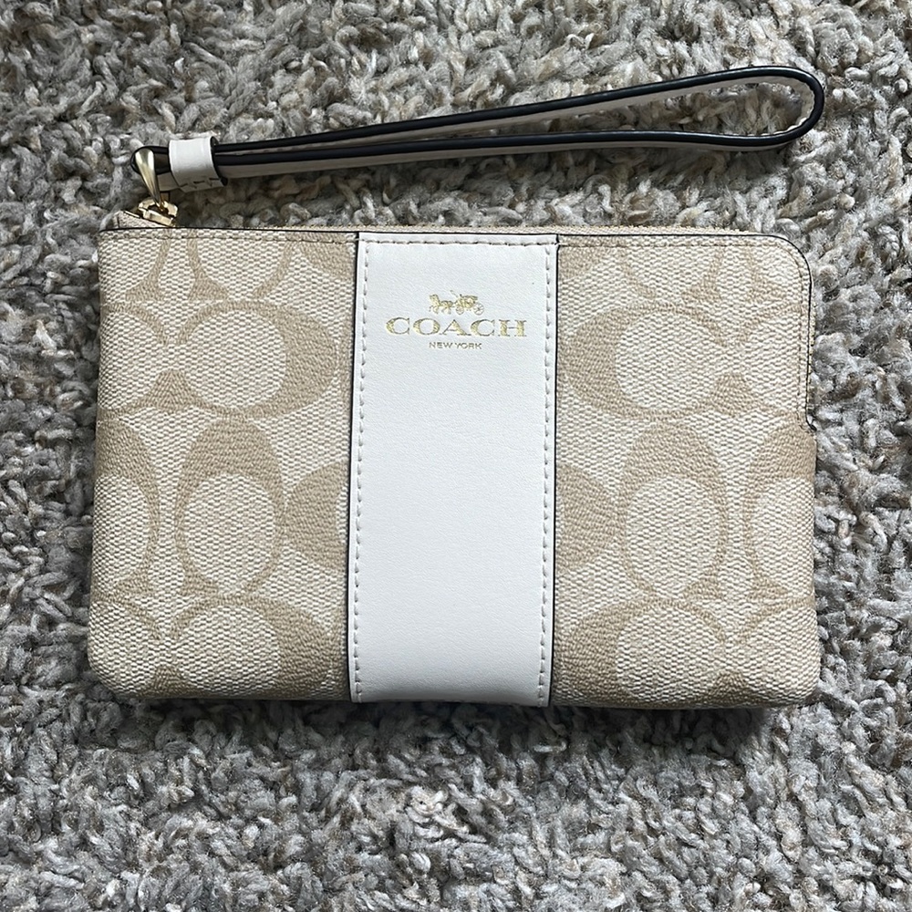 Brand New Coach Wristlet